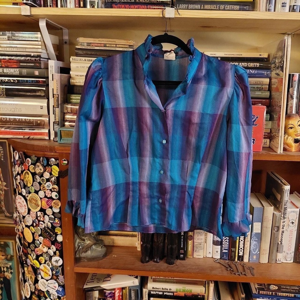 Vintage western purple and blue plaid top, with ruffle and puff sleeve detail